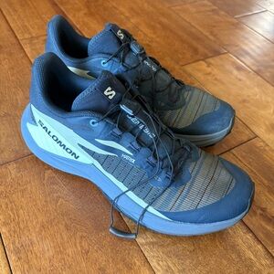 Salomon Genesis Trail Runners